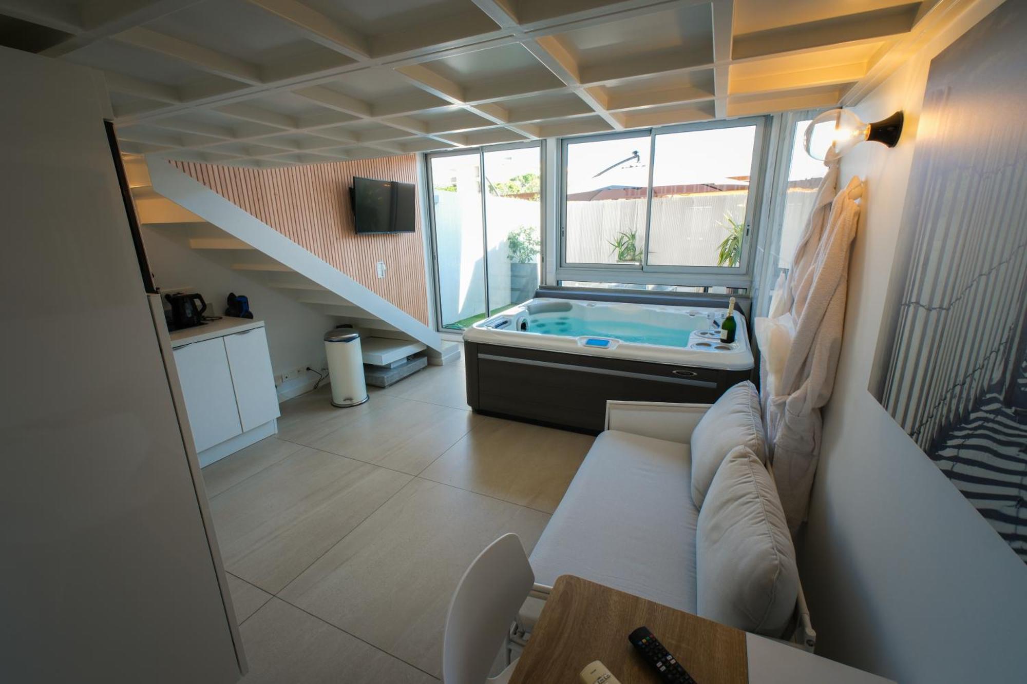 Villa Bono Jacuzzi & Spa Saint-Laurent-du-Var Buitenkant foto