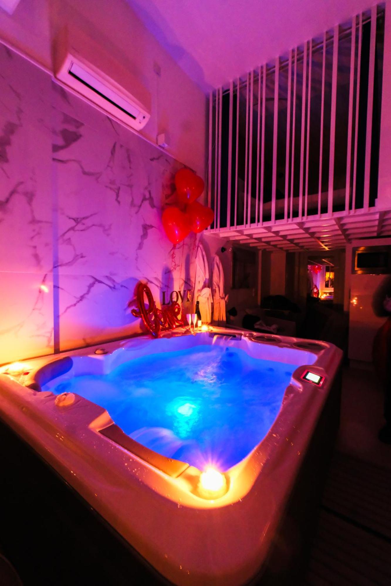 Villa Bono Jacuzzi & Spa Saint-Laurent-du-Var Buitenkant foto